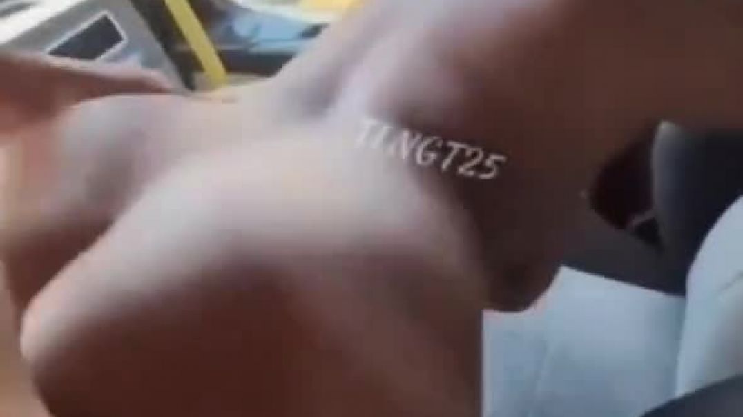 ⁣Bus driver goes hard