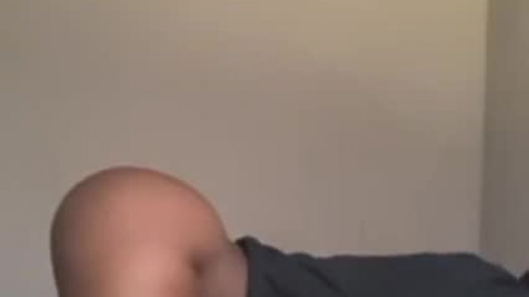 ⁣Asanda Anele