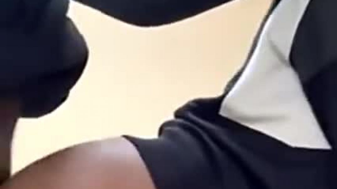 ⁣Sex ko mall toilet