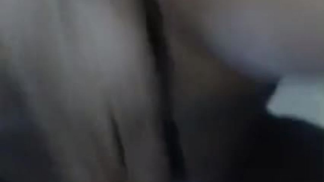 ⁣Balls tapping that pussy