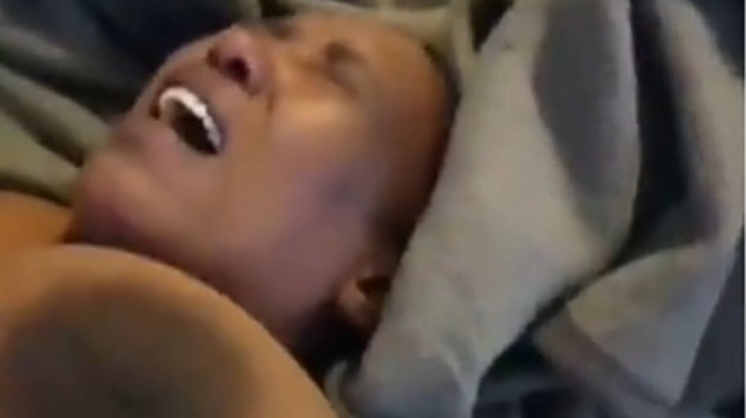 ⁣Cheating-Ghana-Woman-Screaming-and-Enjoying-Getting-Fucked