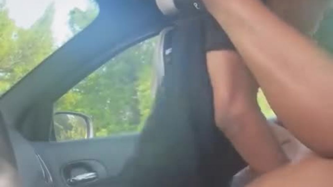 ⁣Legs-on-the-the-car-roof