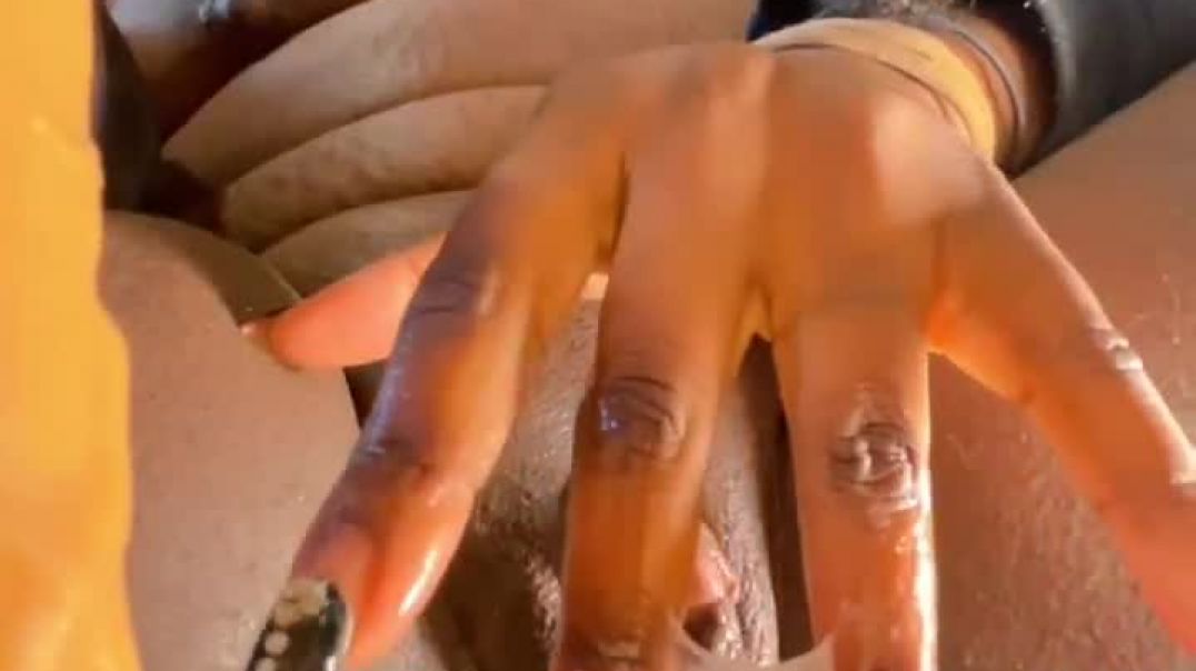 ⁣My-vagina-is-wet
