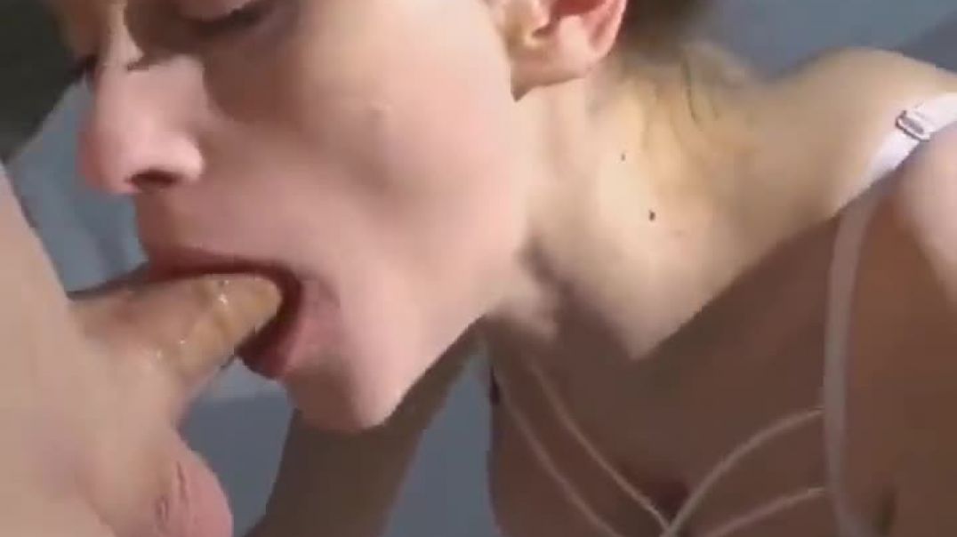 ⁣Hot big natural teen POV Blowjob and huge cumshot in sexy lingerie